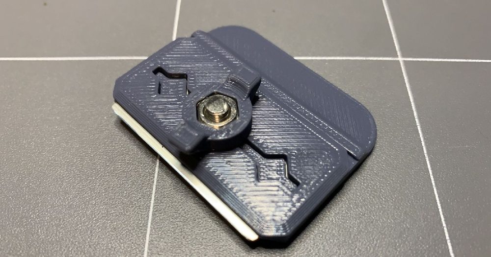 Espátula com lâmina de barbear impressa em 3D